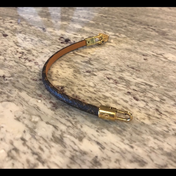 Gently used Authentic Louis Vuitton bracelet. - Picture 5 of 6
